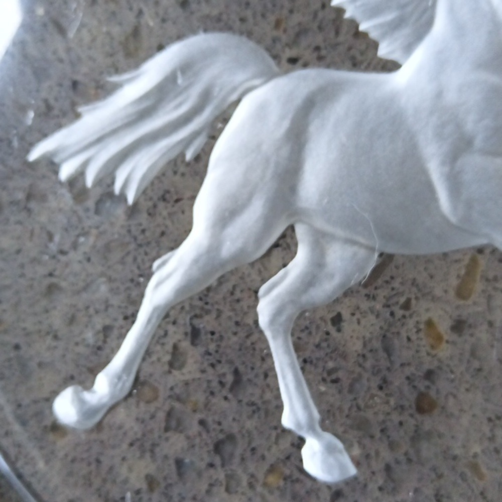 2026 The Year Of Horse 7 1/4" Diameter Crystal Wine Bottle Coaster - Picture 8 of 12